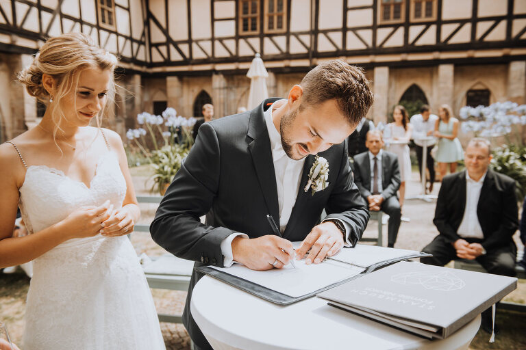 hochzeit-im-kloster-haydau-morschen 