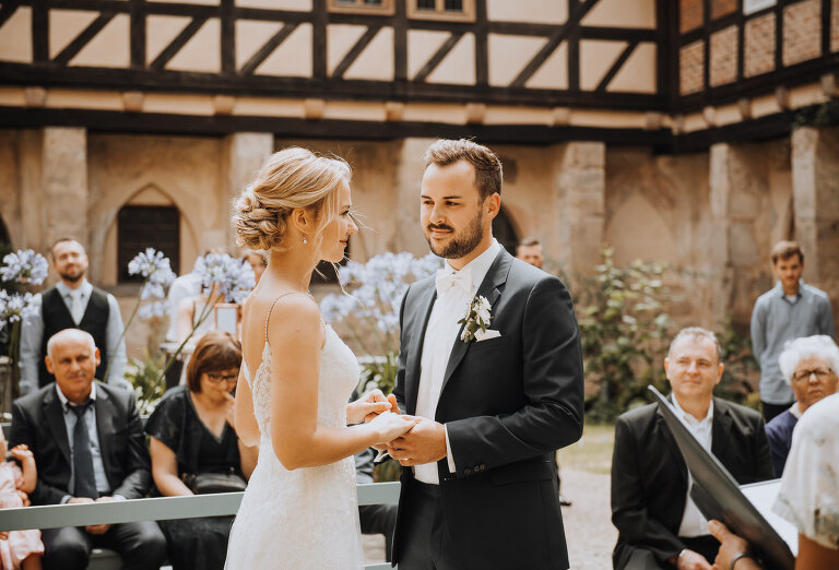 hochzeit-im-kloster-haydau-morschen 
